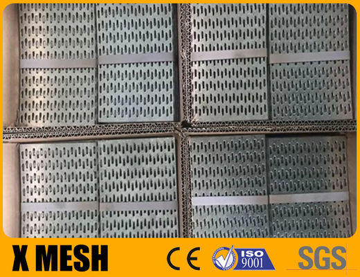 ASTM A 924 標準 ギャング ネイルプレート ストッドを通過するワイヤリングを保護するために使用